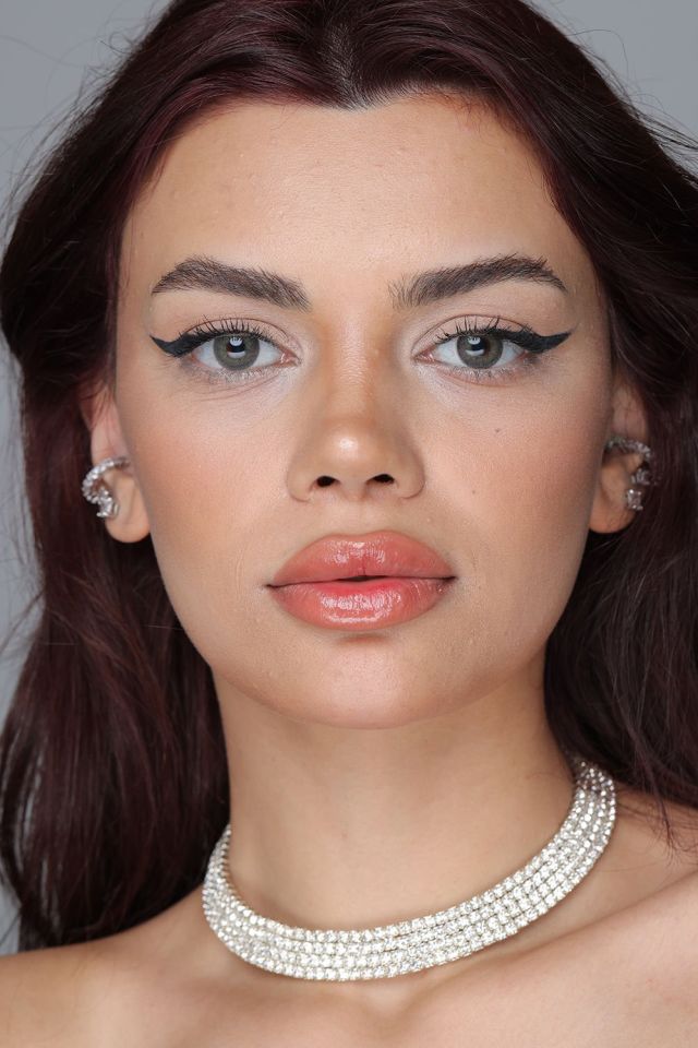 1 YILLIK LENSLER MOSS GRAY